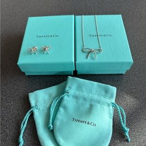Tiffany & Co. Knot Bow Necklace and Earrings Set